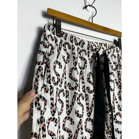 Victoria’s Secret Lightweight Sleep Pants Leopard Print Letters Size Medium - Picture 3 of 6